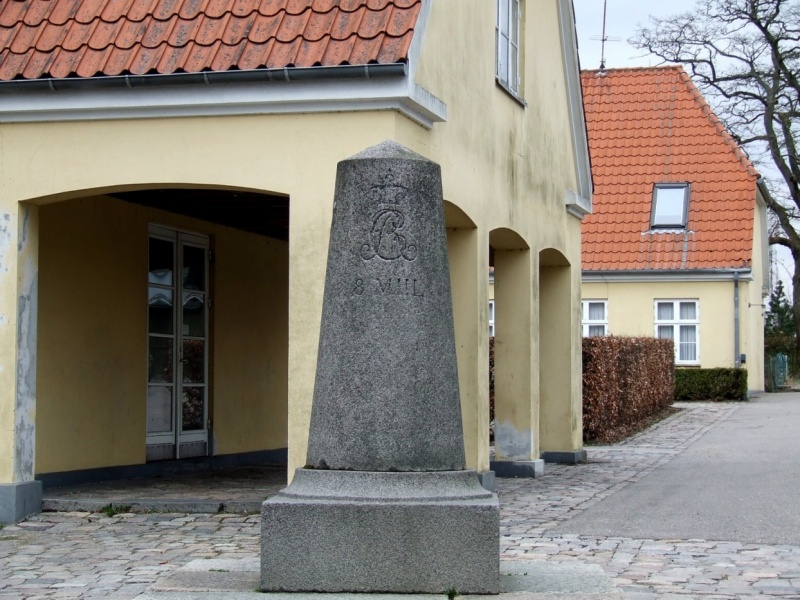 Fil:8-milestenen.jpg