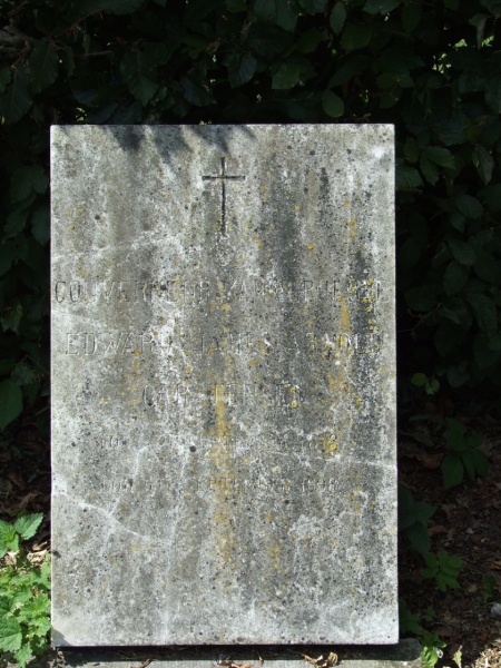 Fil:Edward Carstensen gravsten.jpg